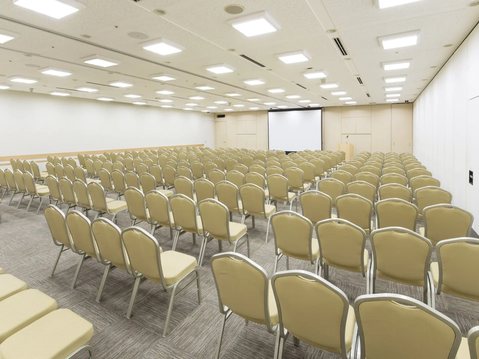 301・302号室:1098