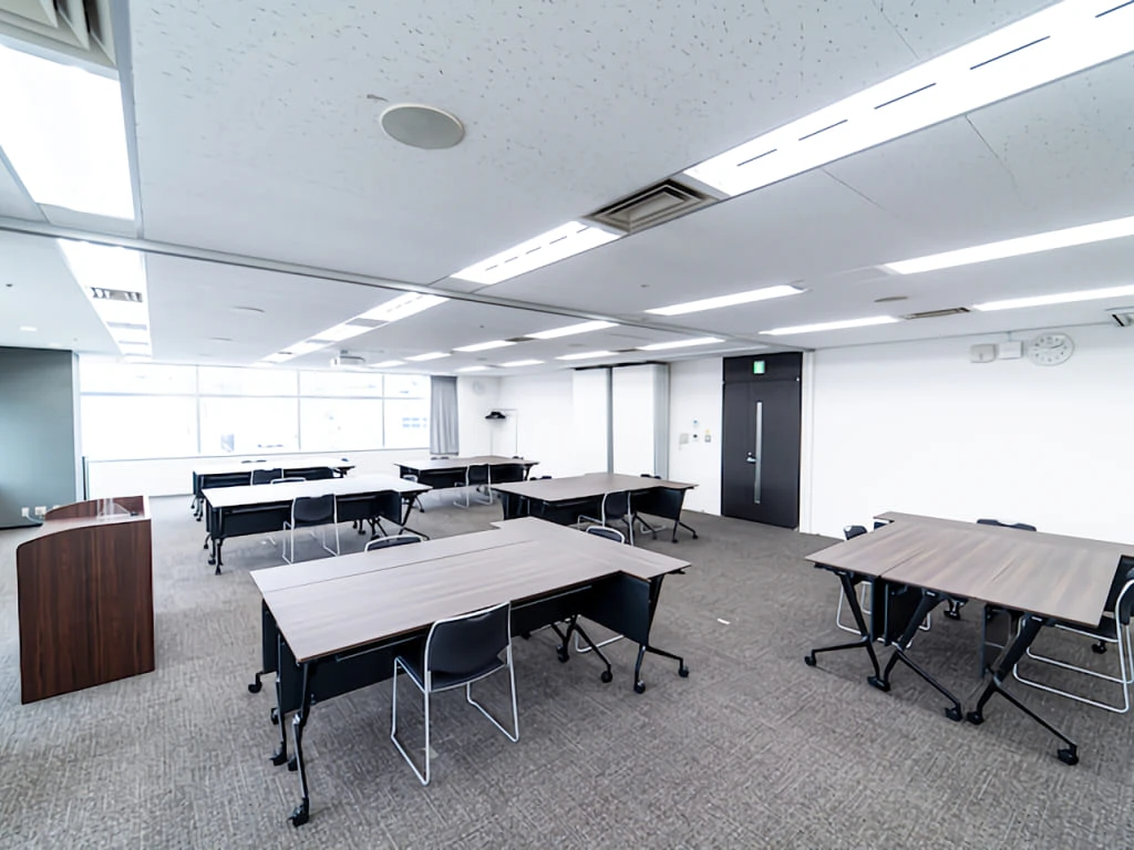 ROOM G+H:371