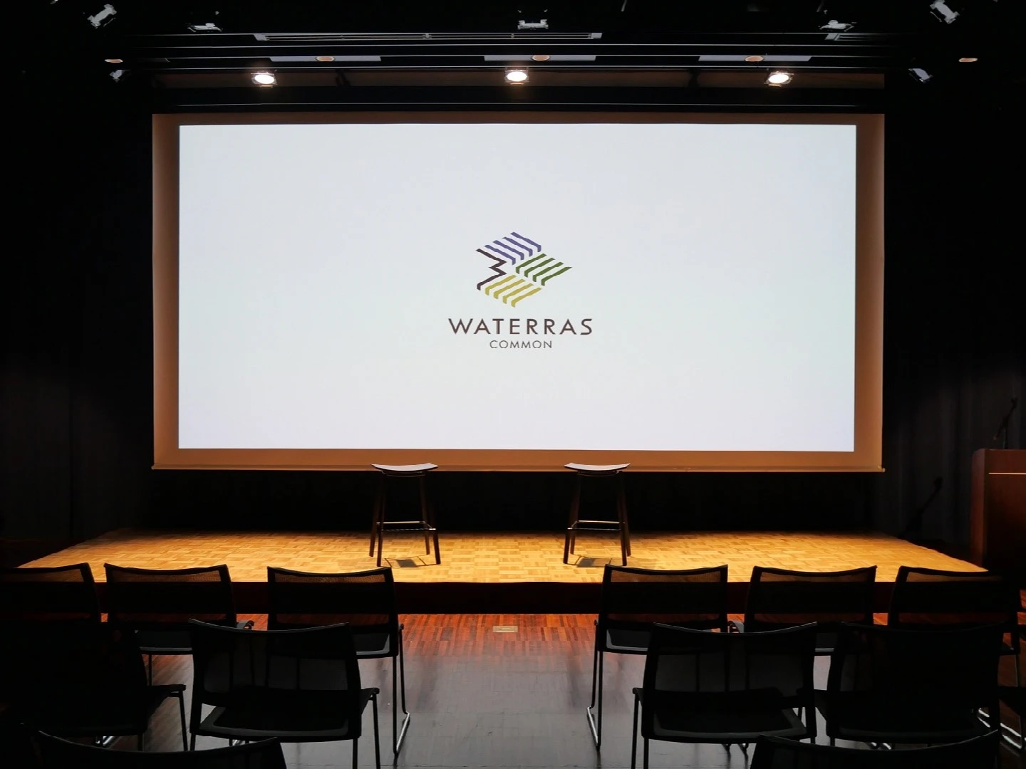 秋葉原・御茶ノ水のおしゃれな貸し会議室 - WATERRAS COMMON