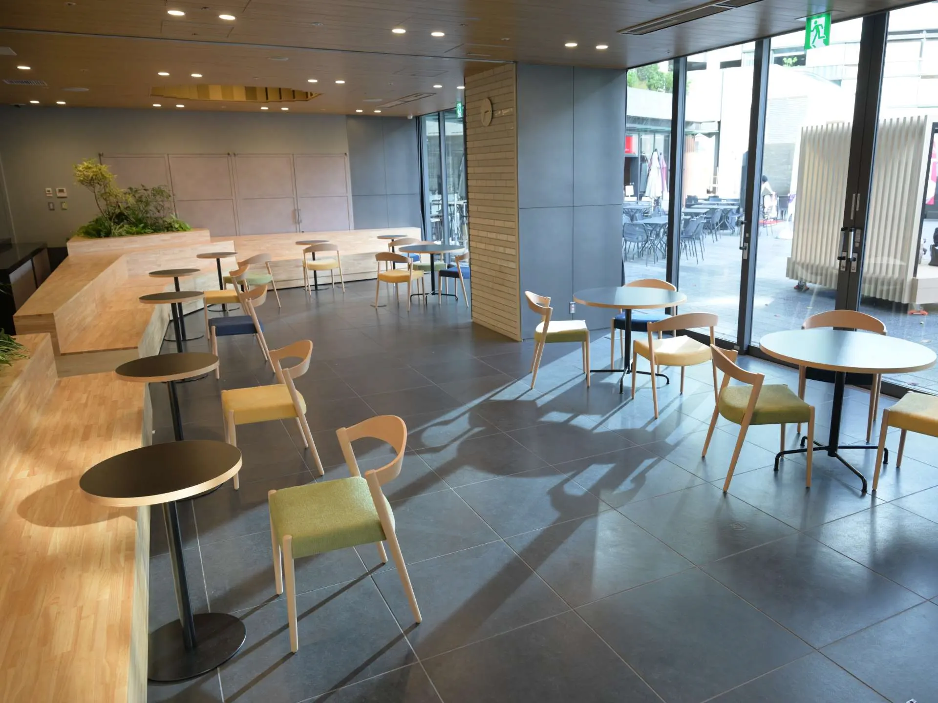 秋葉原・御茶ノ水のおしゃれな貸し会議室 - WATERRAS COMMON