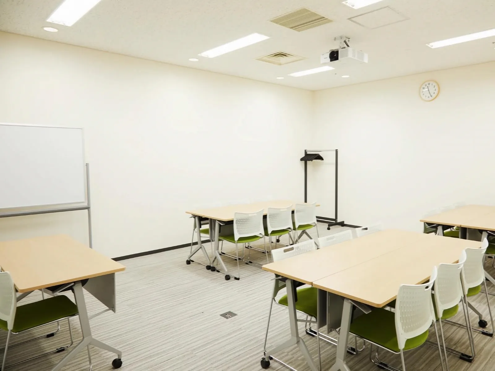 Room B:434