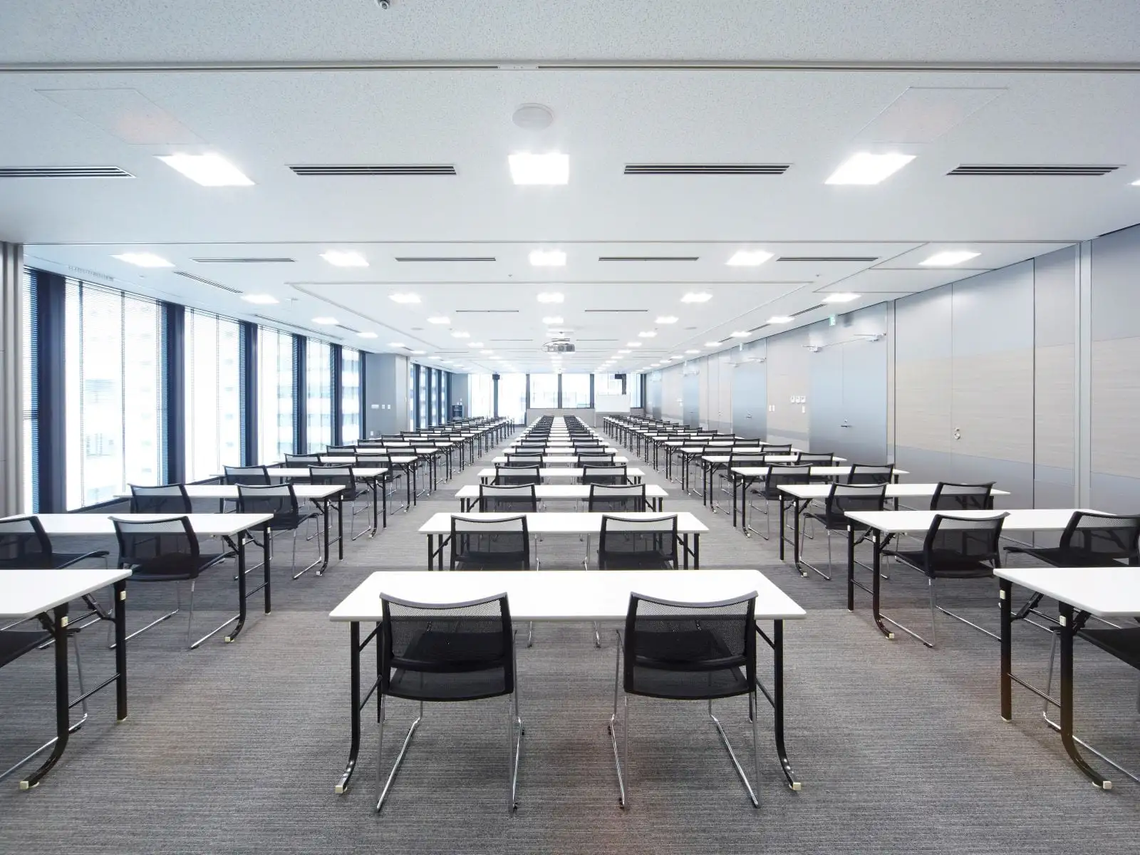 渋谷・恵比寿のおしゃれな貸し会議室 - EBiS303｜カンファレンススペース