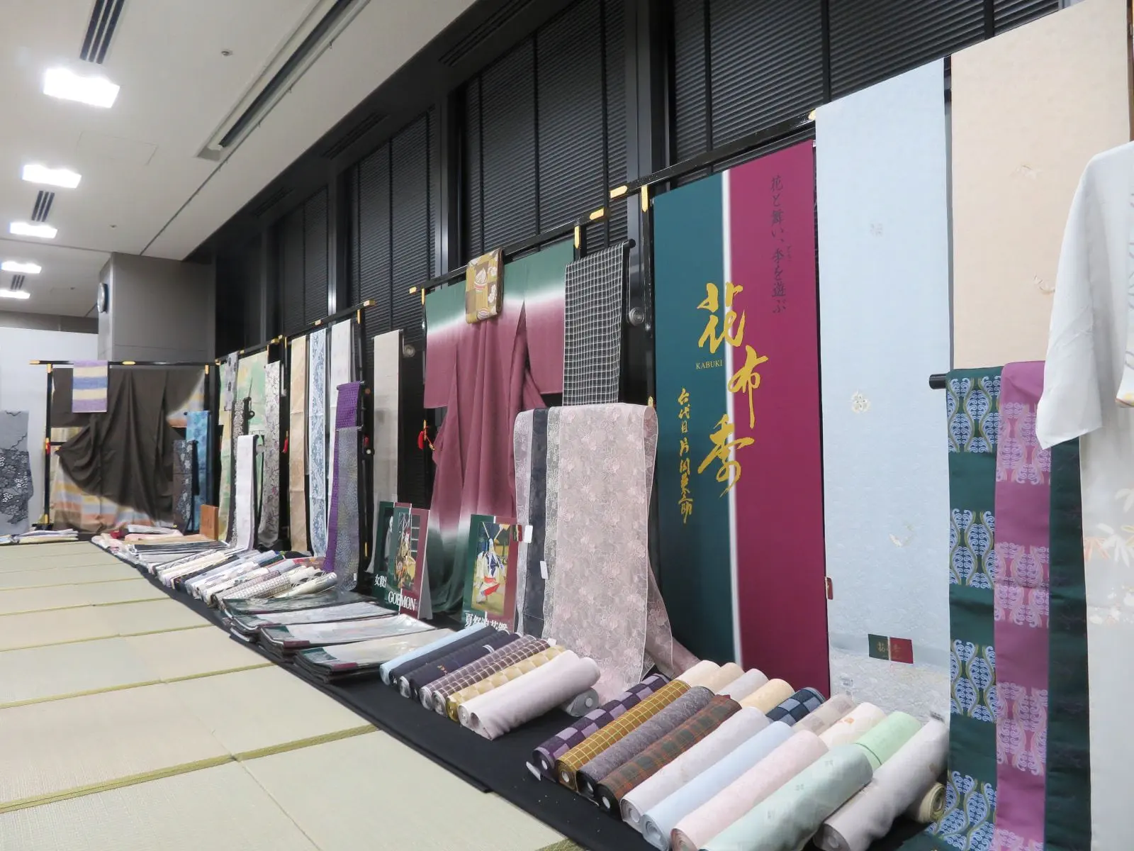 渋谷・恵比寿のおしゃれな貸し会議室 - EBiS303｜カンファレンススペース