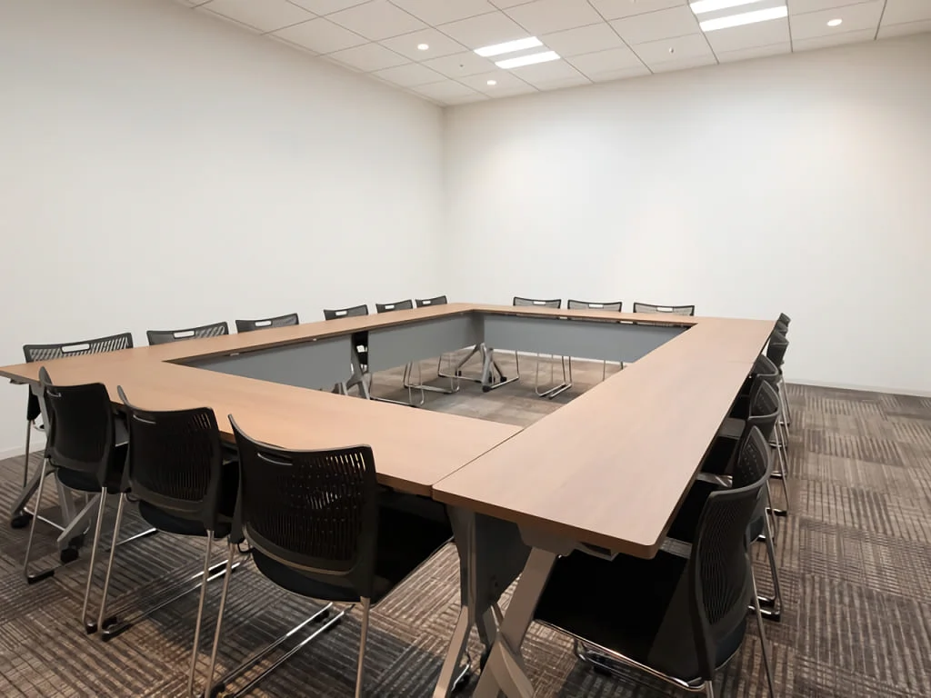 ROOM M:28