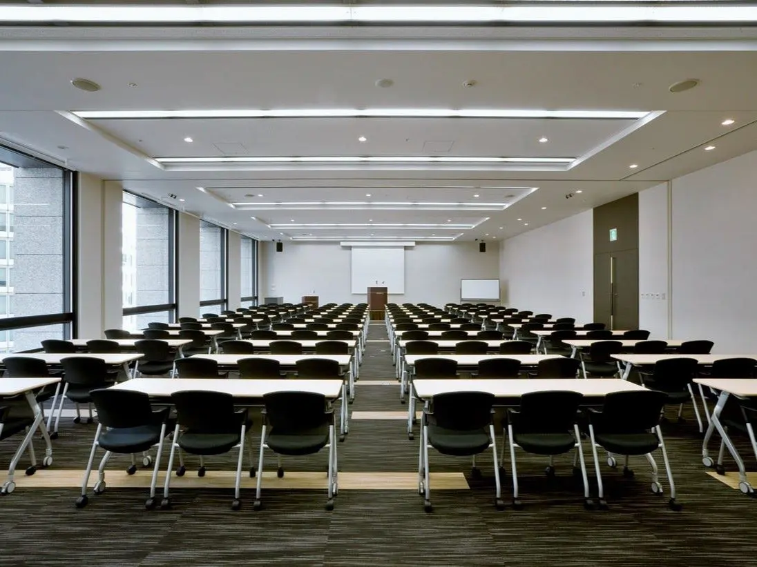 584 Room 4+5