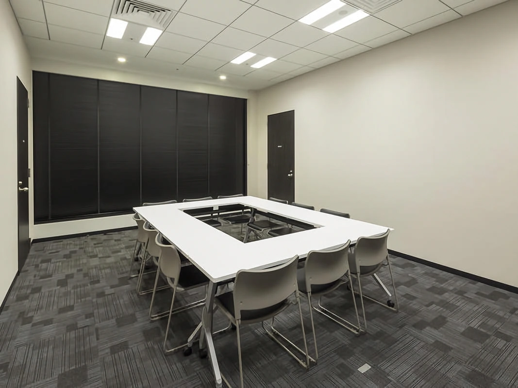 Room F:617