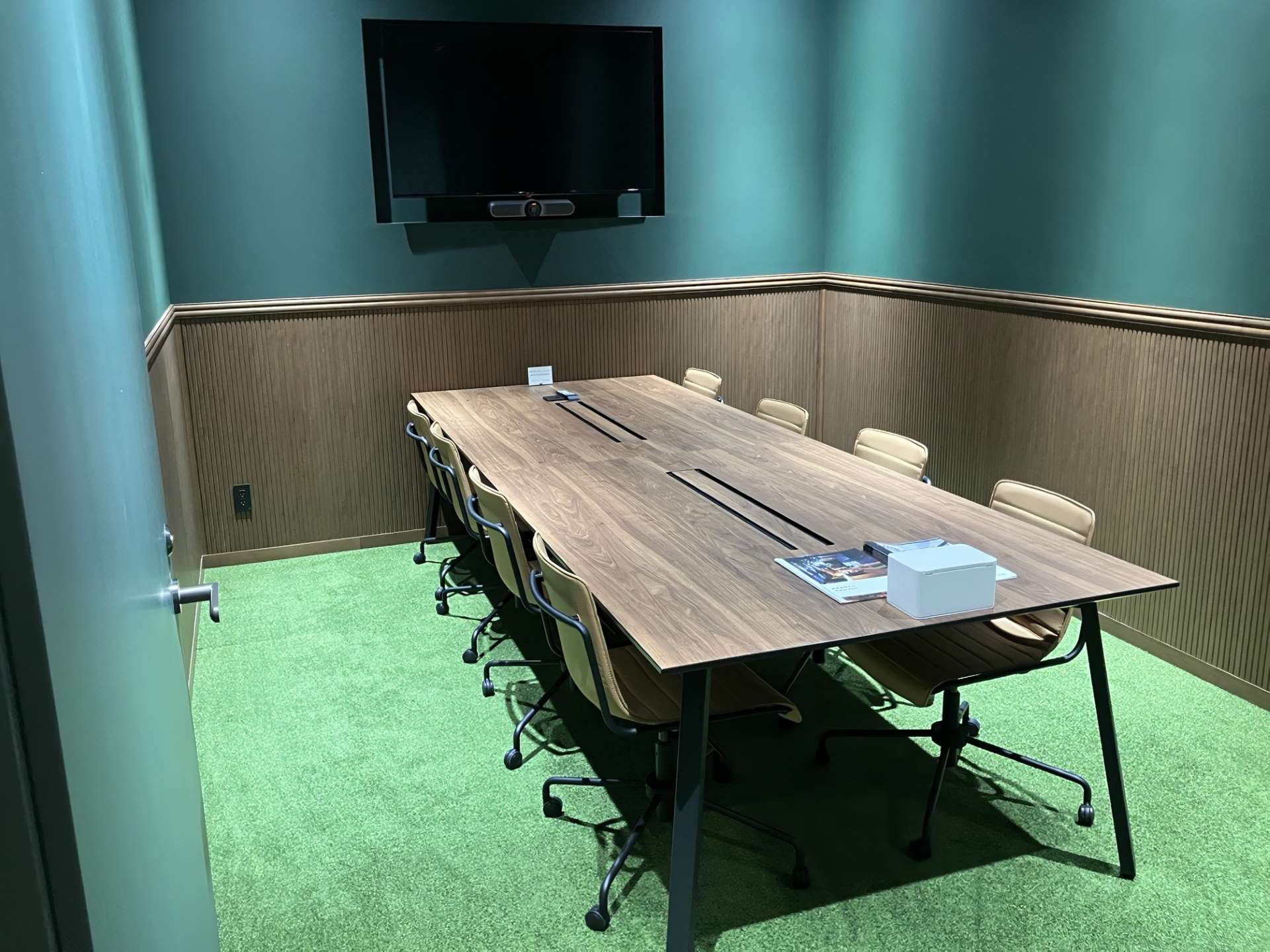 881 Meeting Room 3