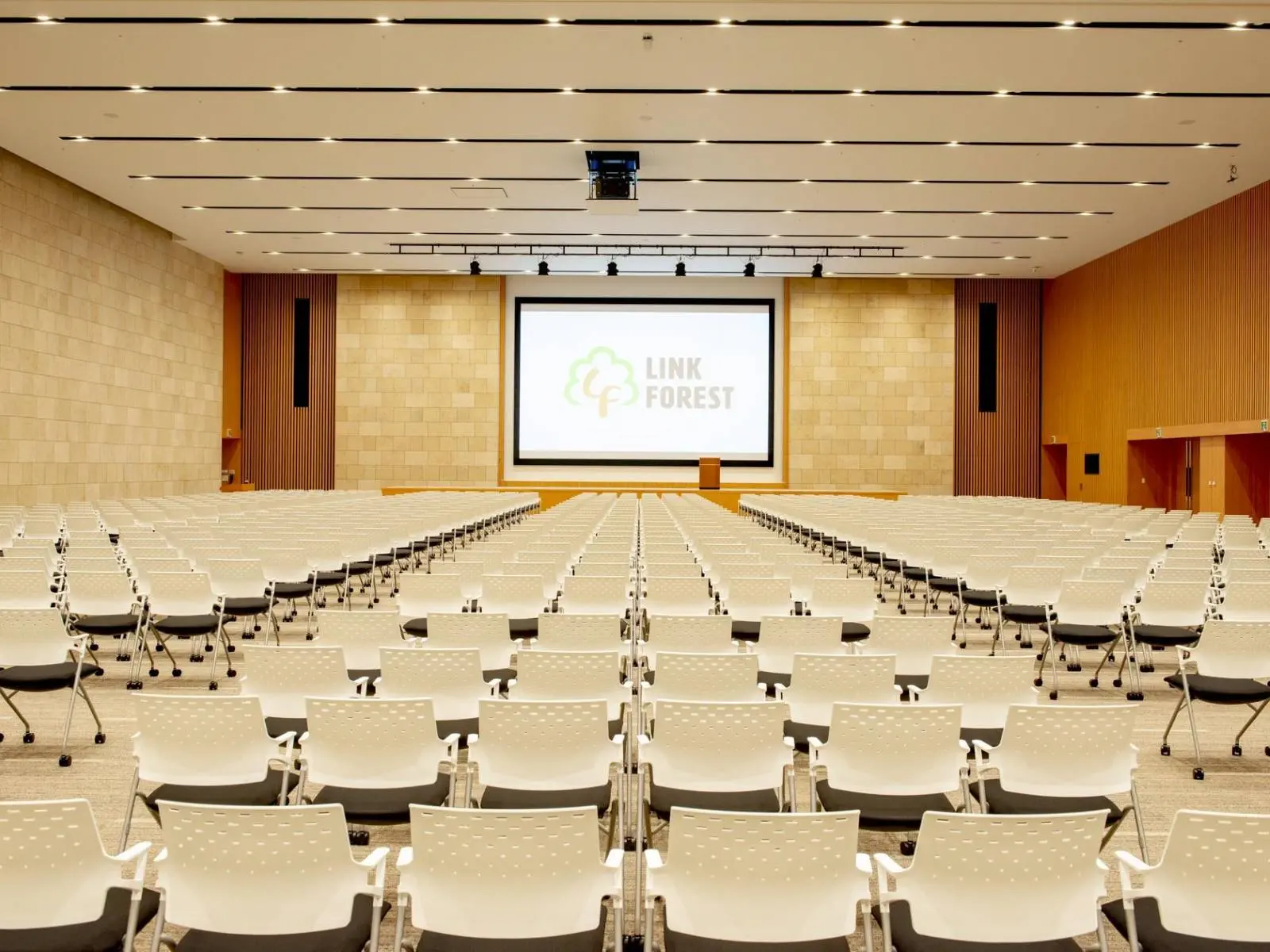 FOREST HALL
（2/3）:965