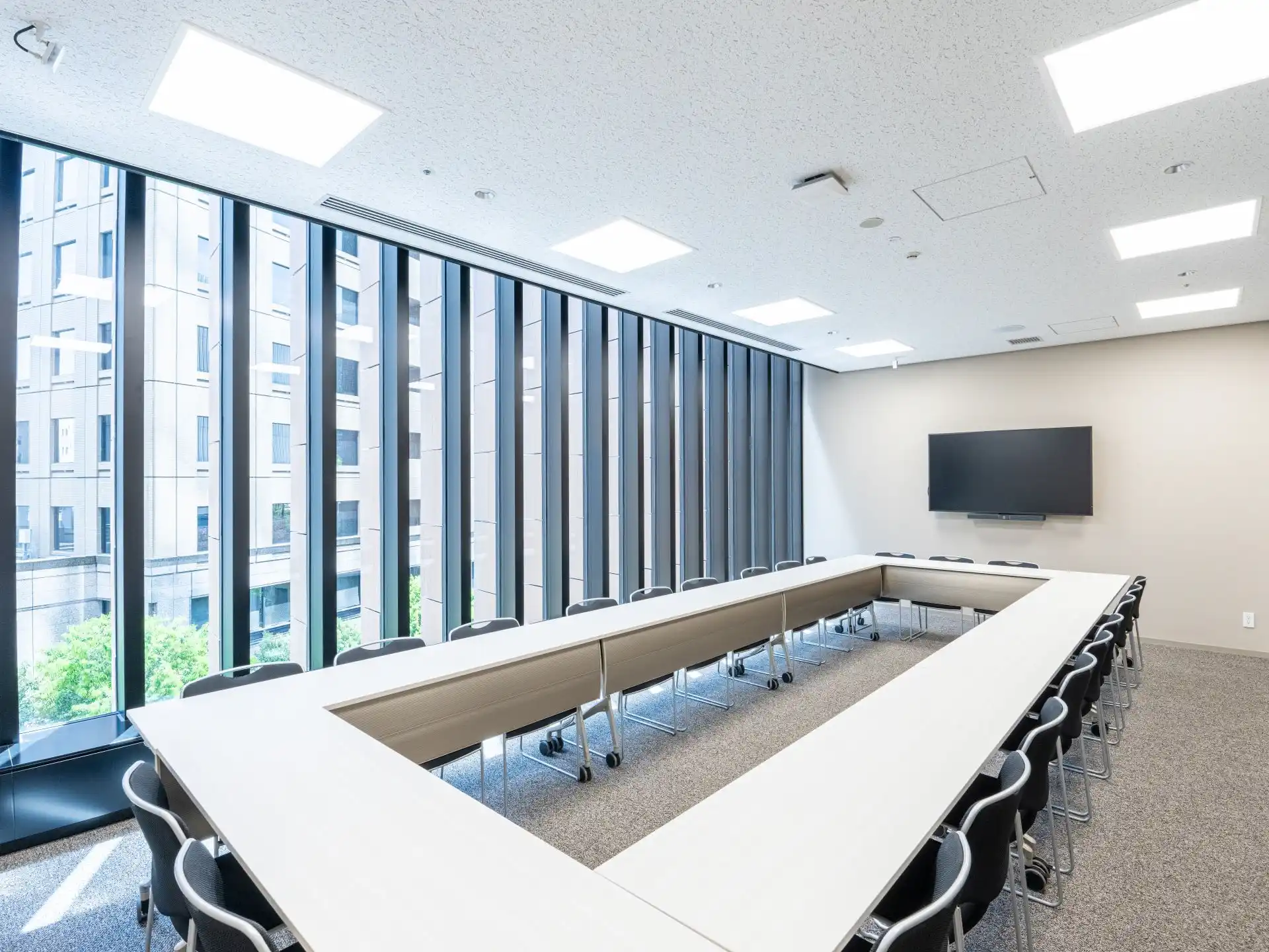 赤坂・虎ノ門のおしゃれな貸し会議室 - 虎ノ門アルセアタワーコンファレンス