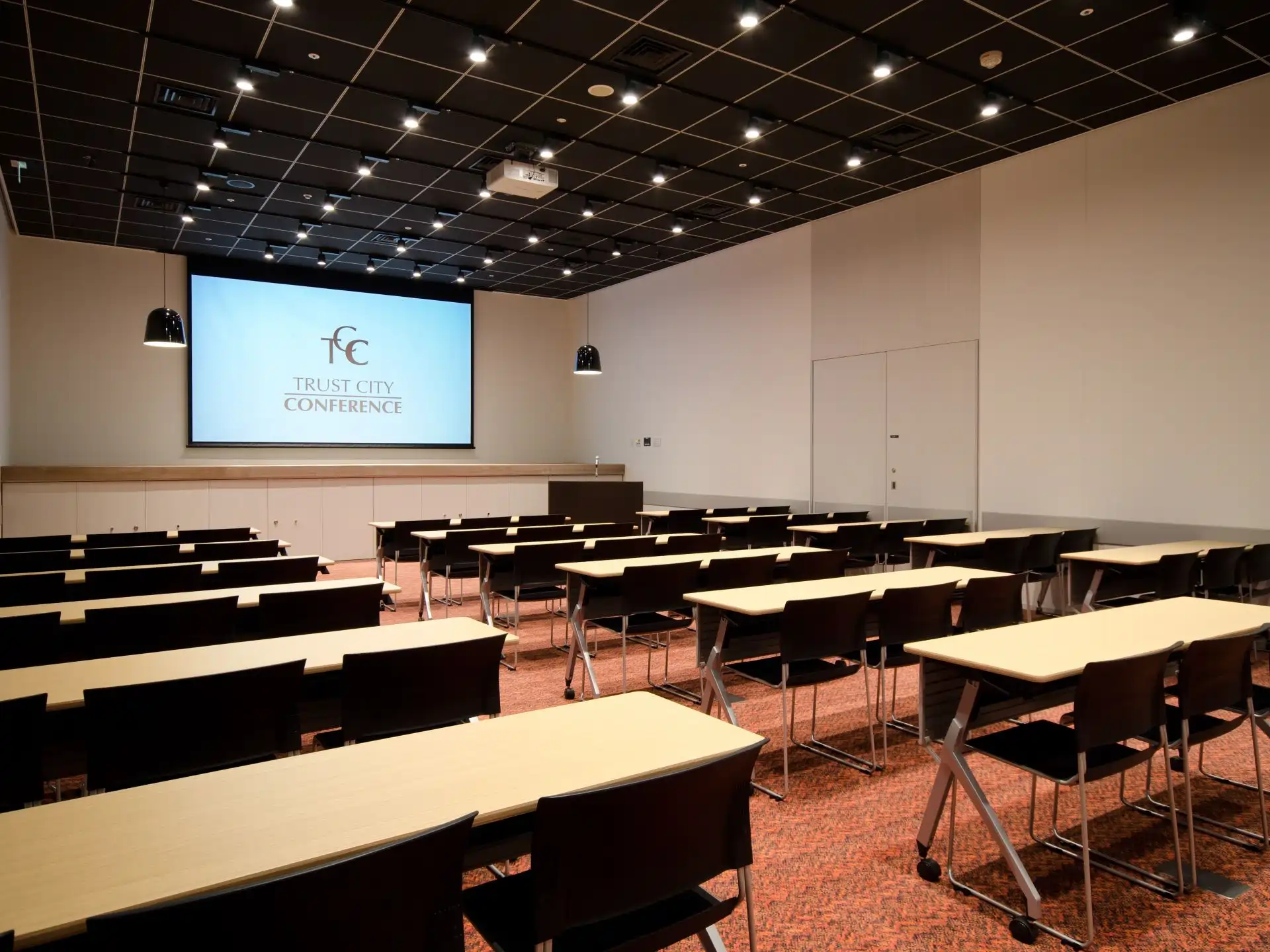 1040 STUDIO 2